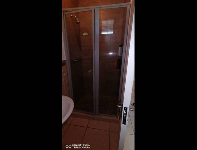 2 BEDROOM TOWNHOUSE TO LET IN BRYANSTON